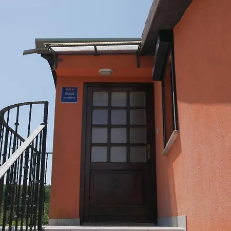 Kornarija ブイェ